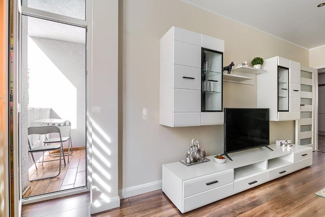 シュチェチンFlower Apartament City Centerアパートメント エクステリア 写真